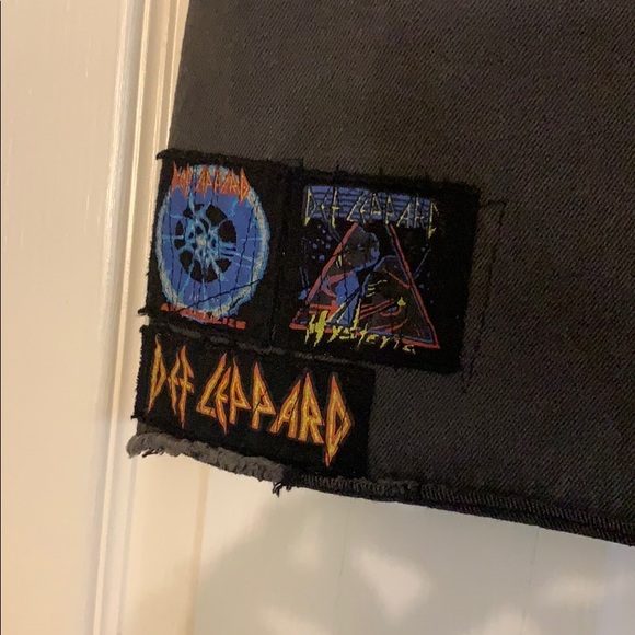 ⚡️SALE⚡️ Band Patches mini Skirt - Picture 4 of 5